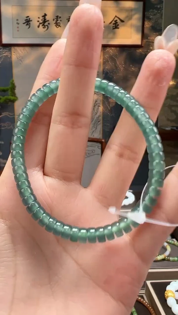 【闪购商品】翡翠手串未镶嵌蓝水6mm