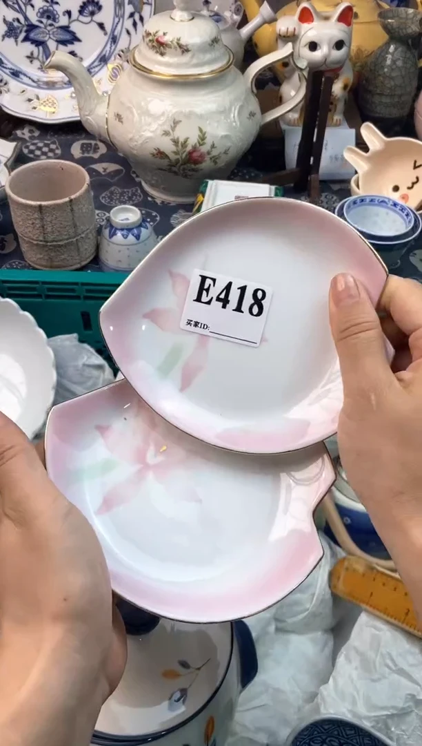 瓷片嘟**?[○･｀Д´･ ○][○･｀Д´･ ○]