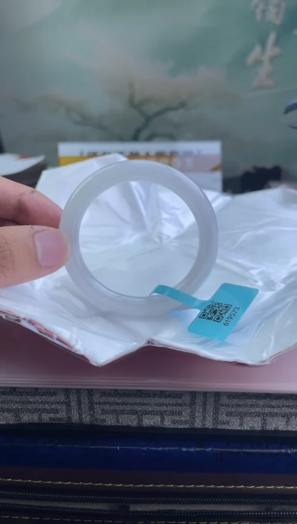 翡翠手镯未镶嵌11翡翠手镯