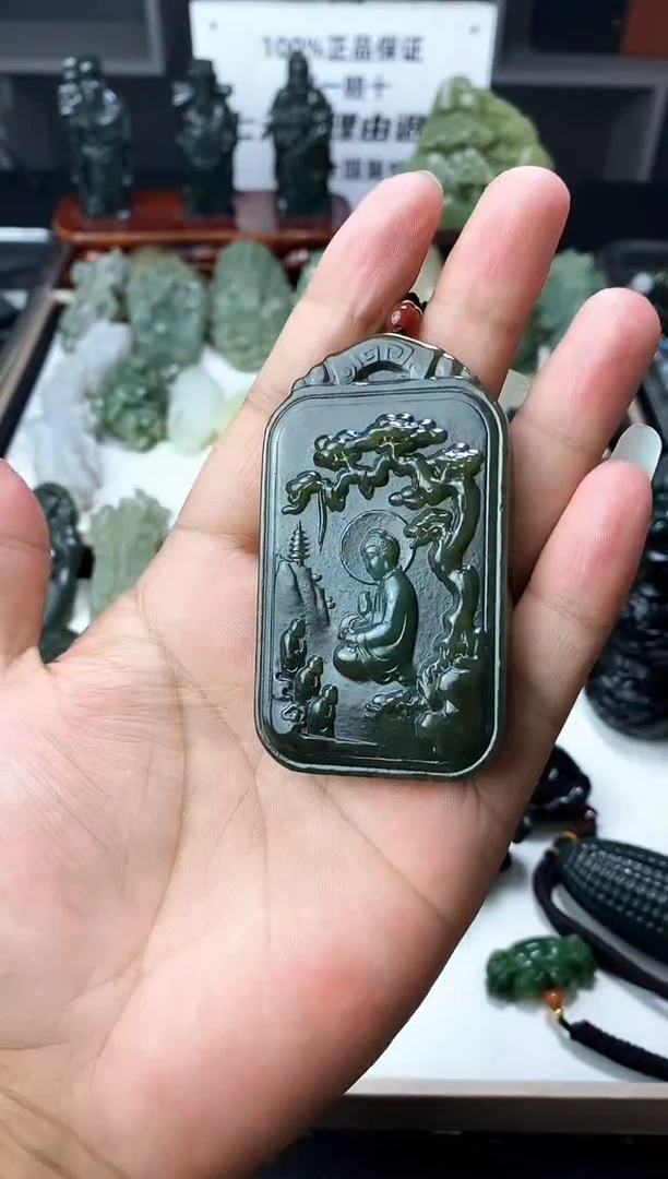 颈饰未镶嵌和田玉1