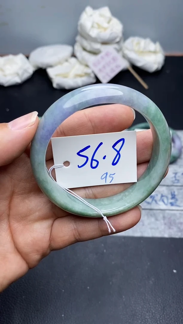 未镶嵌手镯翡翠95