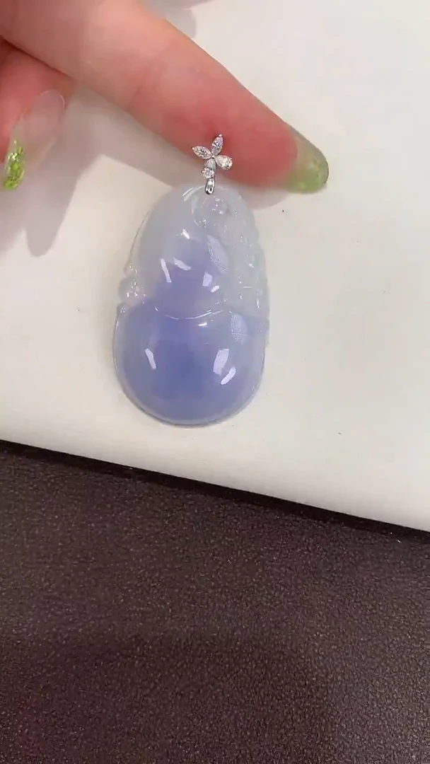 颈饰18K金镶嵌翡翠天然缅甸a货翡翠