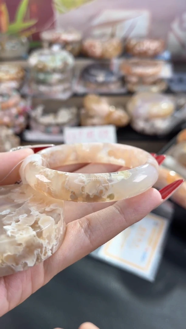 手镯玛瑙/玉髓未镶嵌51