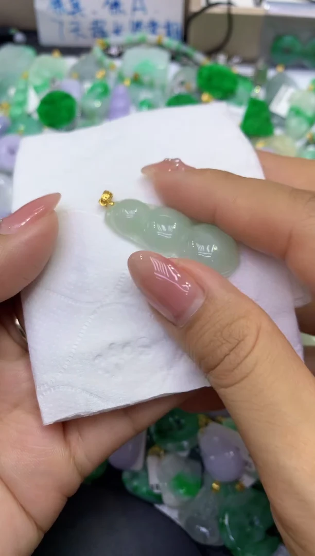 颈饰未镶嵌翡翠天然缅甸A货翡翠