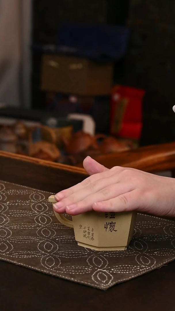 【闪购商品】紫砂茶壶名家刻绘手把杯80cc