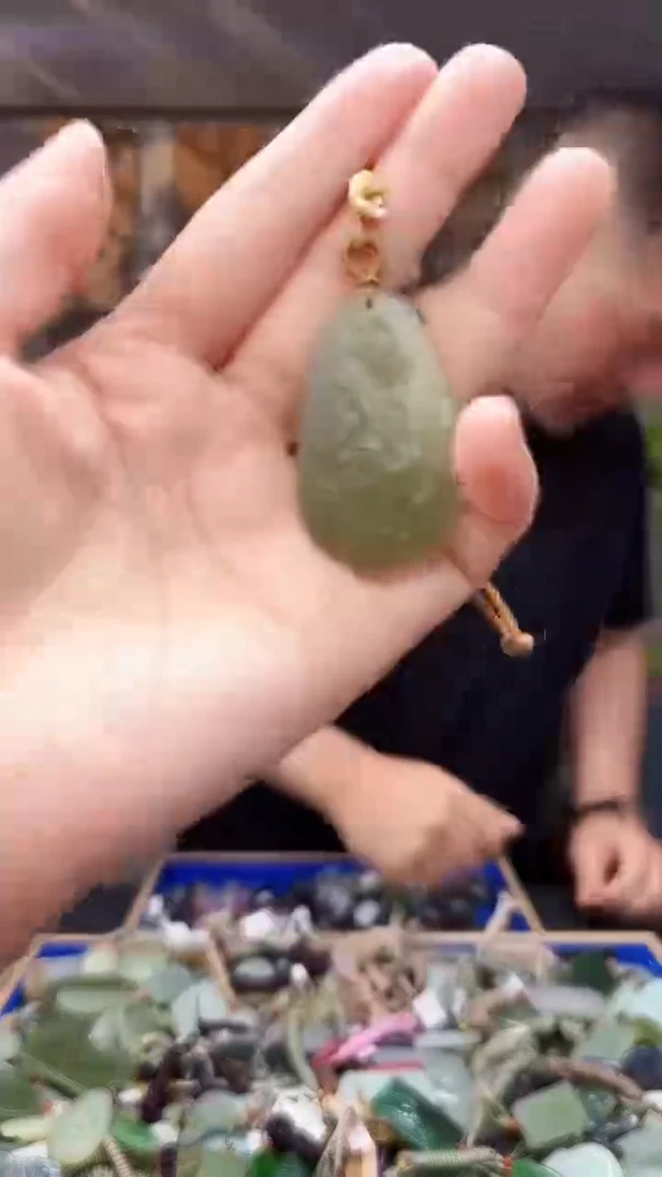 和田玉未镶嵌挂件拍一发一