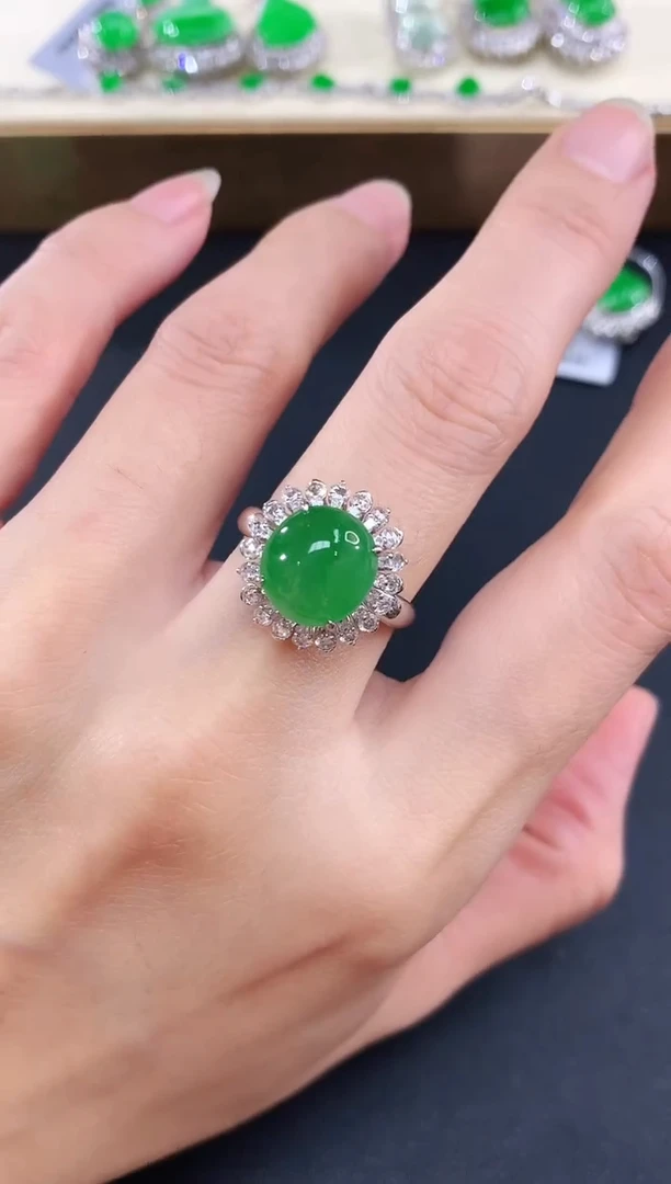 18K金镶嵌戒指翡翠180|