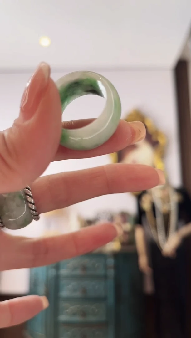 颈饰未镶嵌翡翠万*迷翡翠E259