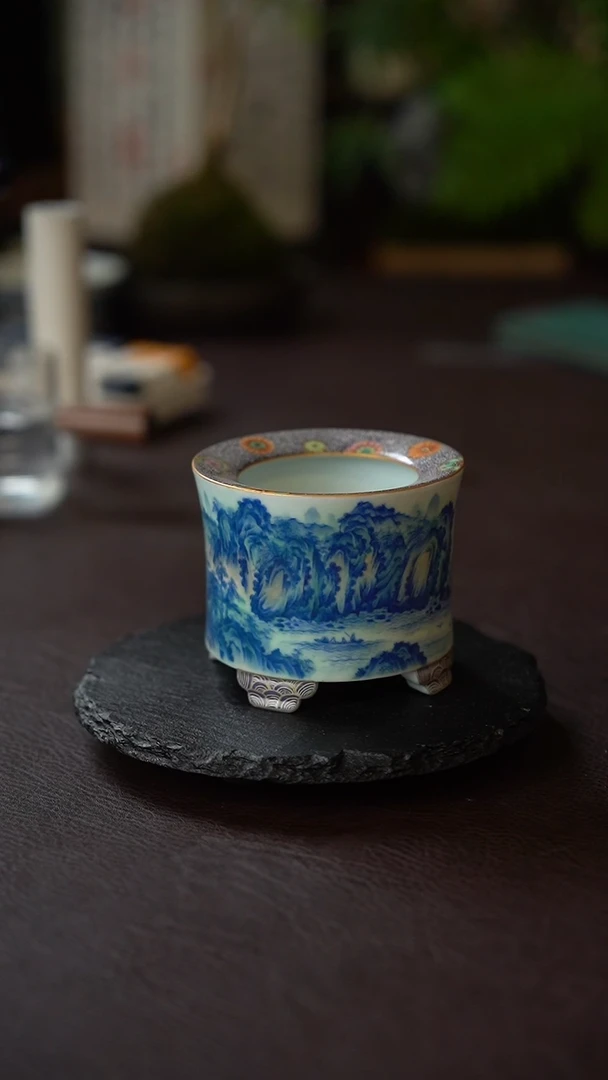 观无瑕全手工手绘青花山水香炉