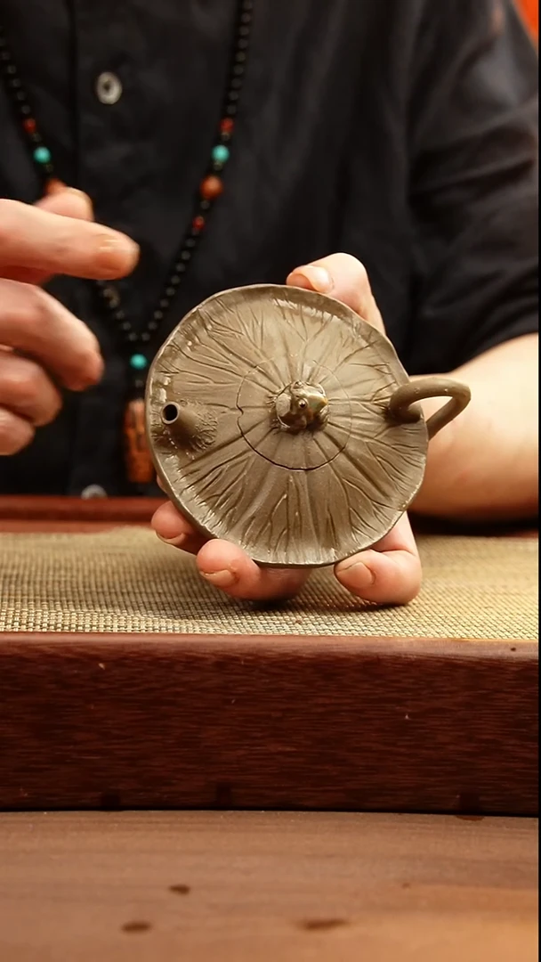 茶壶紫砂青灰段泥 青蛙壶 约50cc