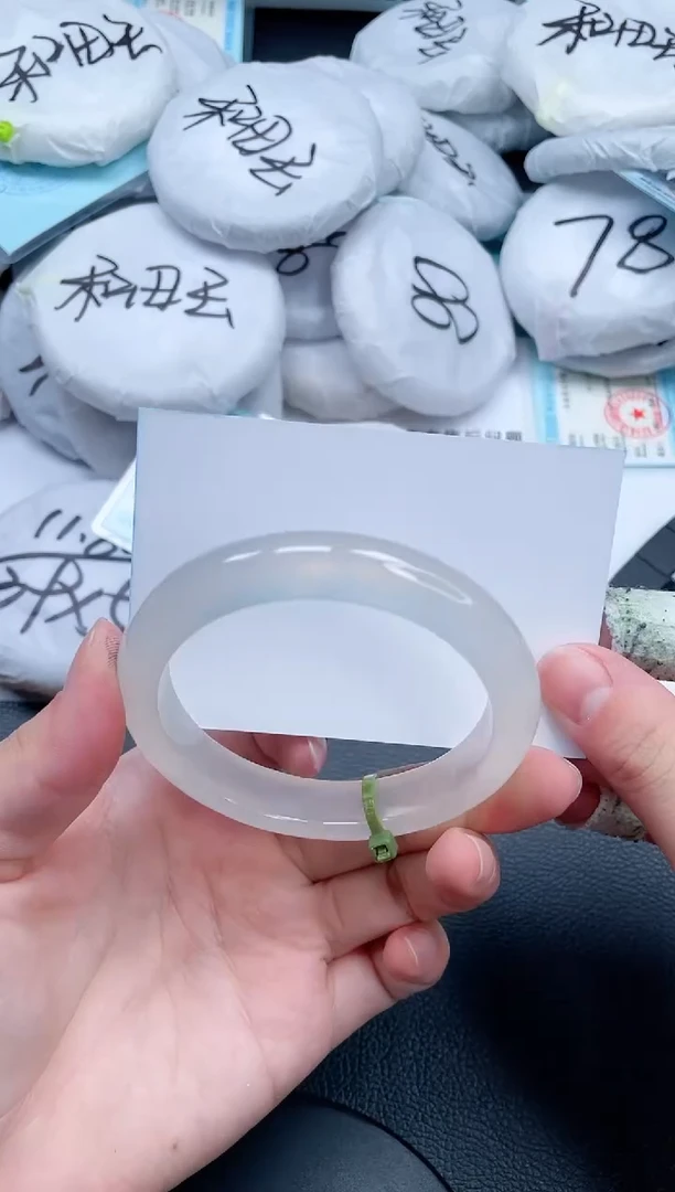 石英质玉手镯未镶嵌25V279-58