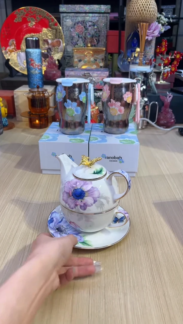 54皇冠陶瓷带钻子母壶