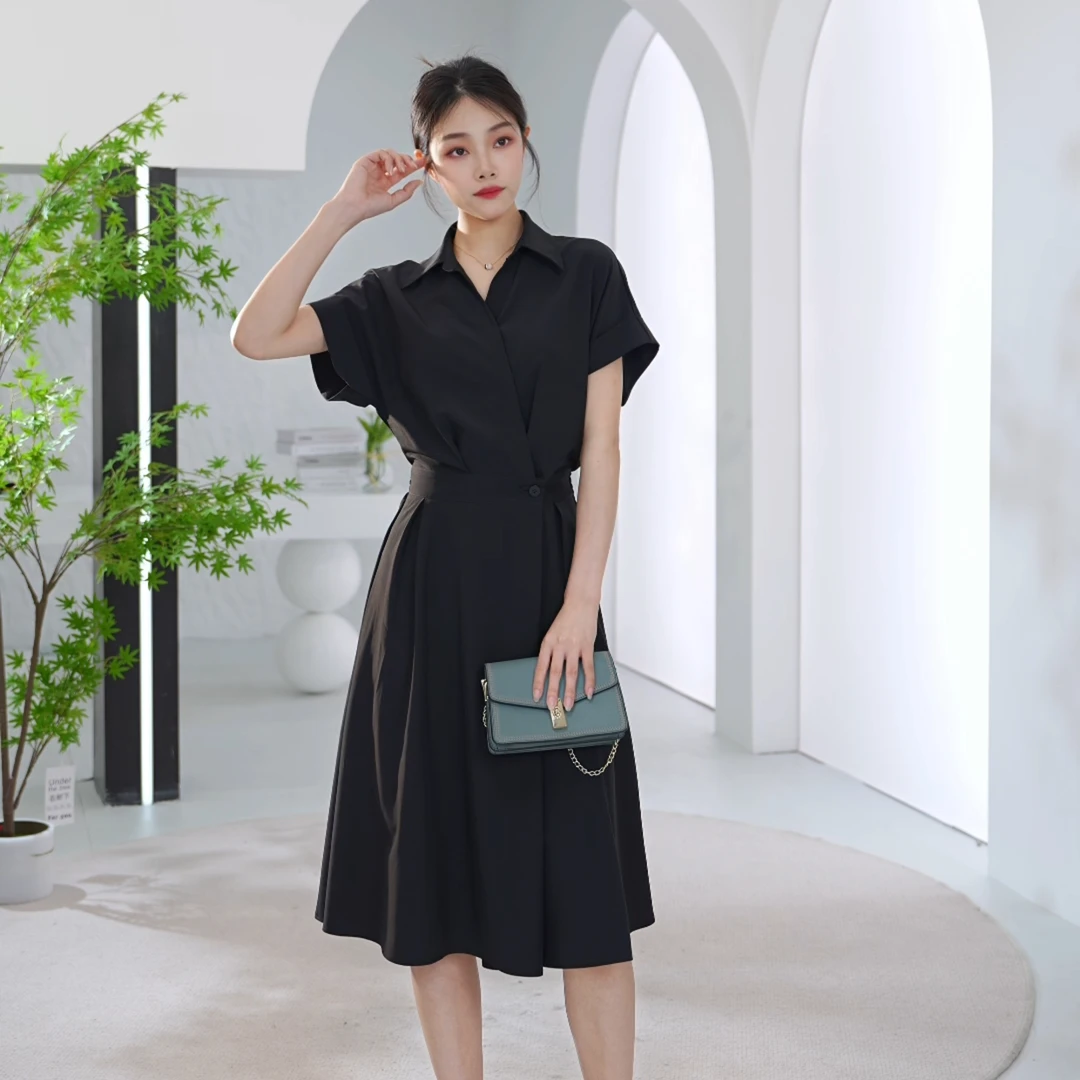 A爱居兔夏季新款轻薄舒适收腰显瘦短袖连衣裙小黑裙EQLBJ2P715A