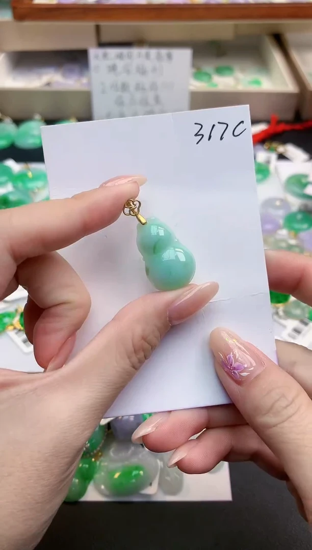 颈饰未镶嵌翡翠天然缅甸A货翡翠