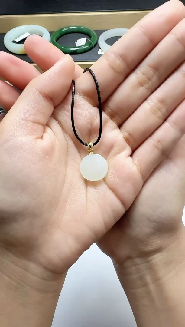 【闪购商品】和田玉颈饰银S925镶嵌平安牌YY