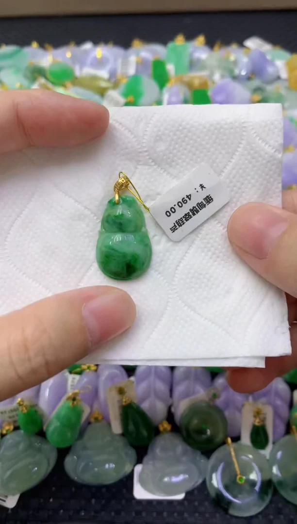 颈饰未镶嵌翡翠天然缅甸翡翠A货