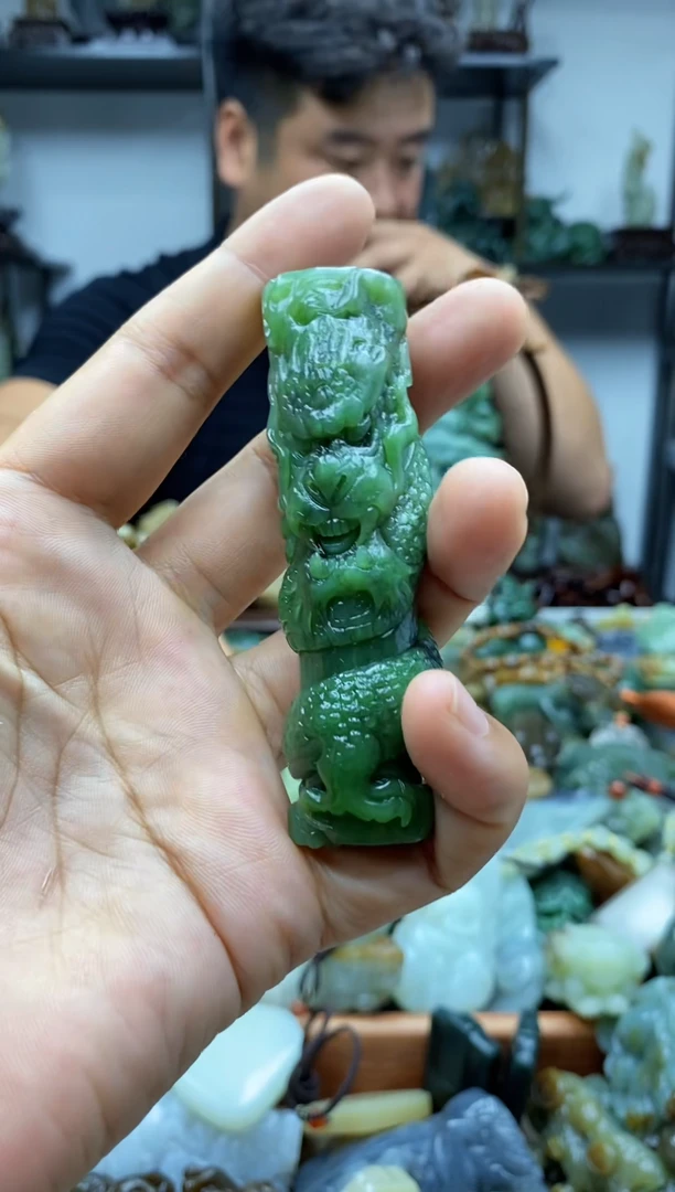 和田玉未镶嵌把件1