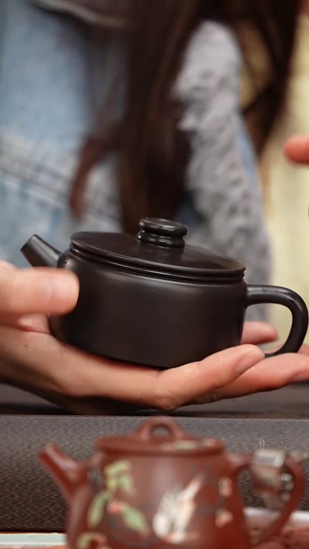 【闪购商品】紫砂茶壶东篱还原烧铜钱光素汉瓦150CC