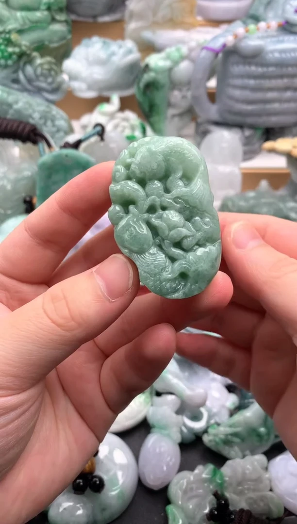 吊坠(不含链)未镶嵌翡翠1