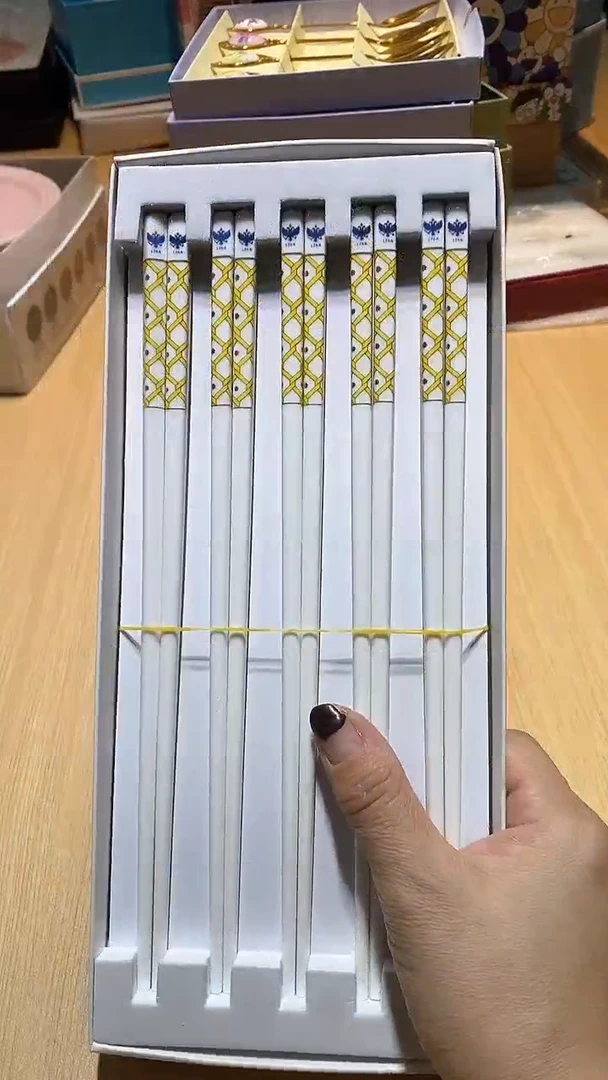 【闪购商品】瓷片锅碗瓢盆一件不剩
