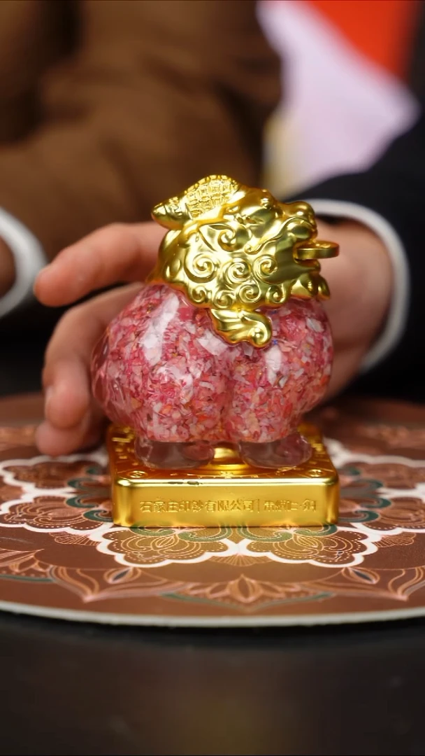 朱炳仁铜貔貅摆件