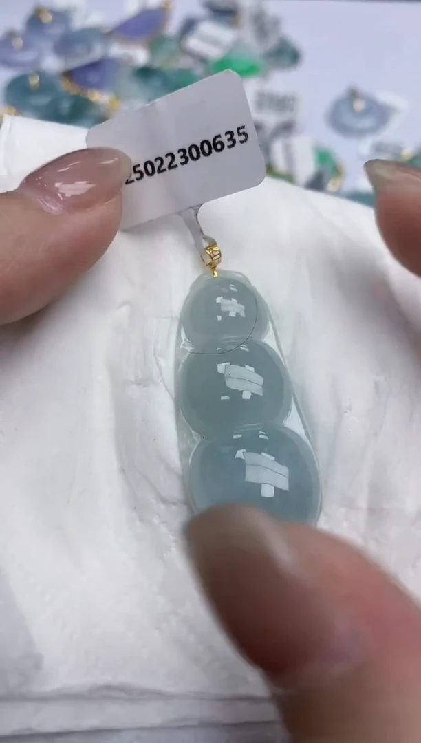 【闪购商品】翡翠颈饰18K金镶嵌天然缅甸翡翠A货