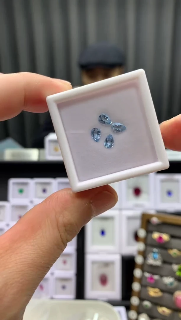 【闪购商品】海蓝宝石笔搁未镶嵌四叶草 多样性发货一组4粒