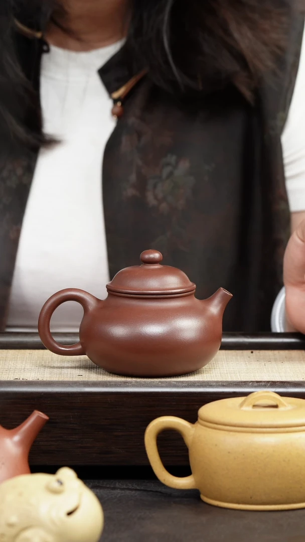 茶壶紫砂容天 枣红泥