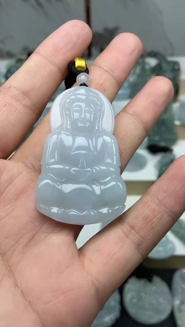 颈饰未镶嵌翡翠观音