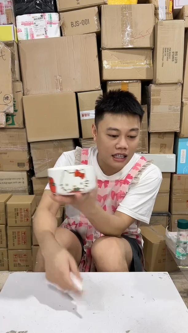 瓷片白色kt猫碗 陶瓷