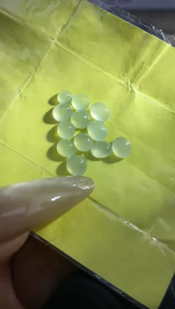 定制翡翠未镶嵌天然翡翠蛋面12