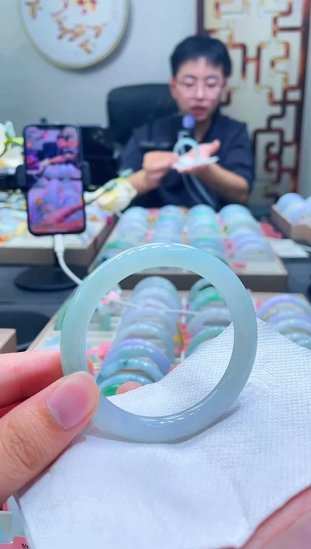 未镶嵌手镯翡翠203-56