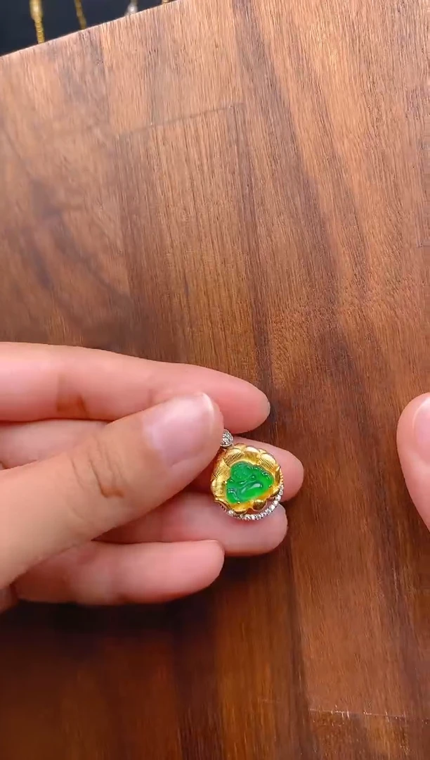 【闪购商品】翡翠吊坠(不含链)银S925镶嵌佛公