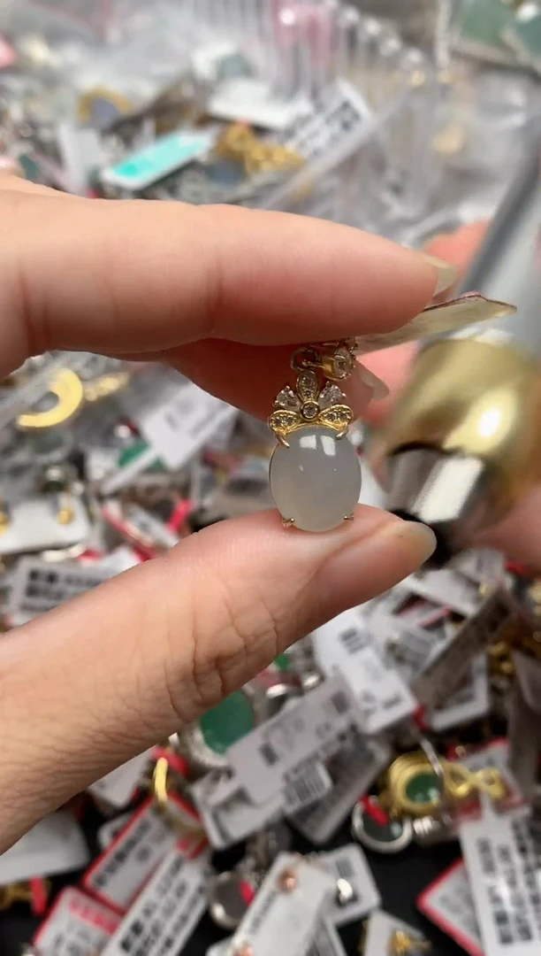 翡翠戒指银S925镶嵌天然A货缅甸翡翠