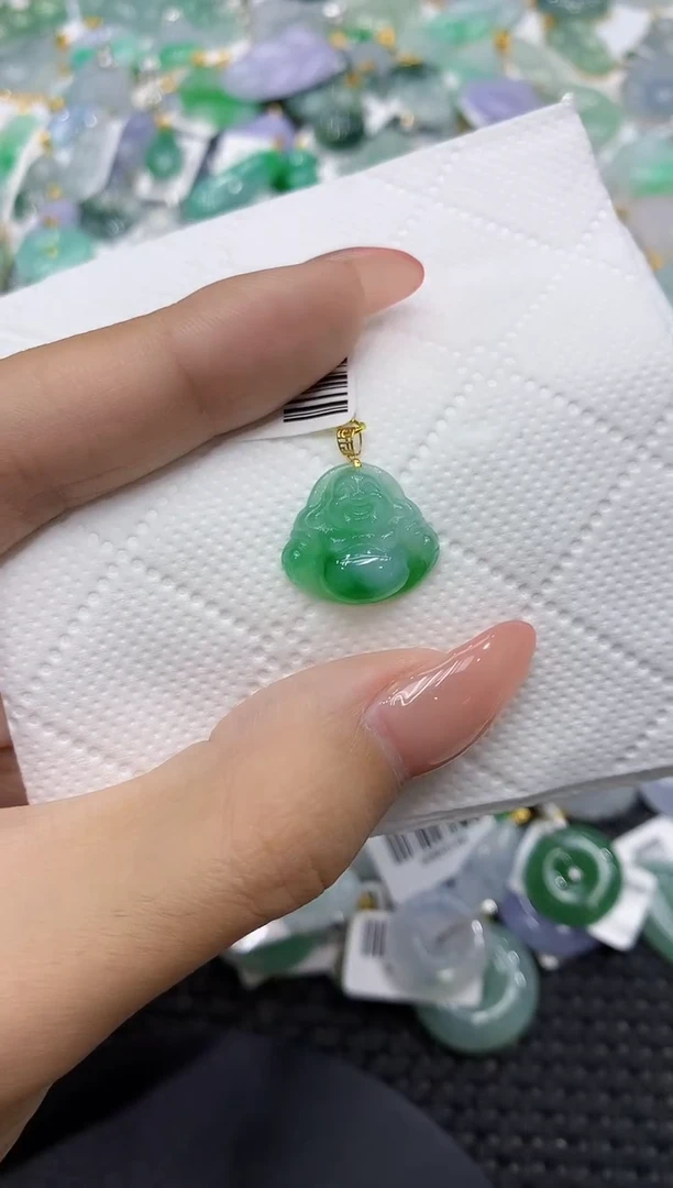 颈饰18K金镶嵌翡翠111111111111