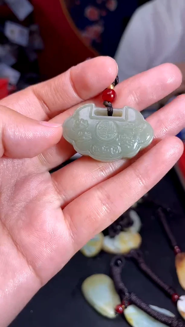 和田玉未镶嵌挂件1