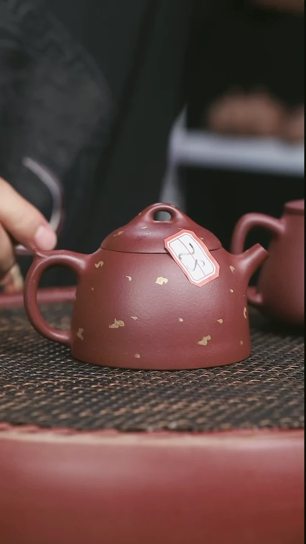 茶壶紫砂至*25号洒金龙血砂秦权200CC