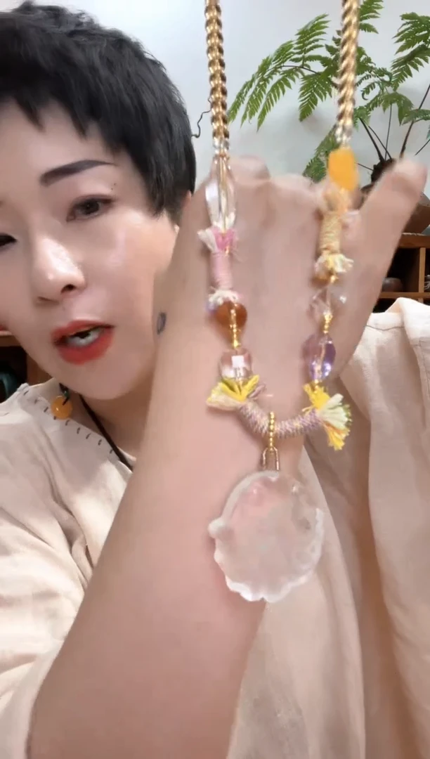 合金颈饰水晶551