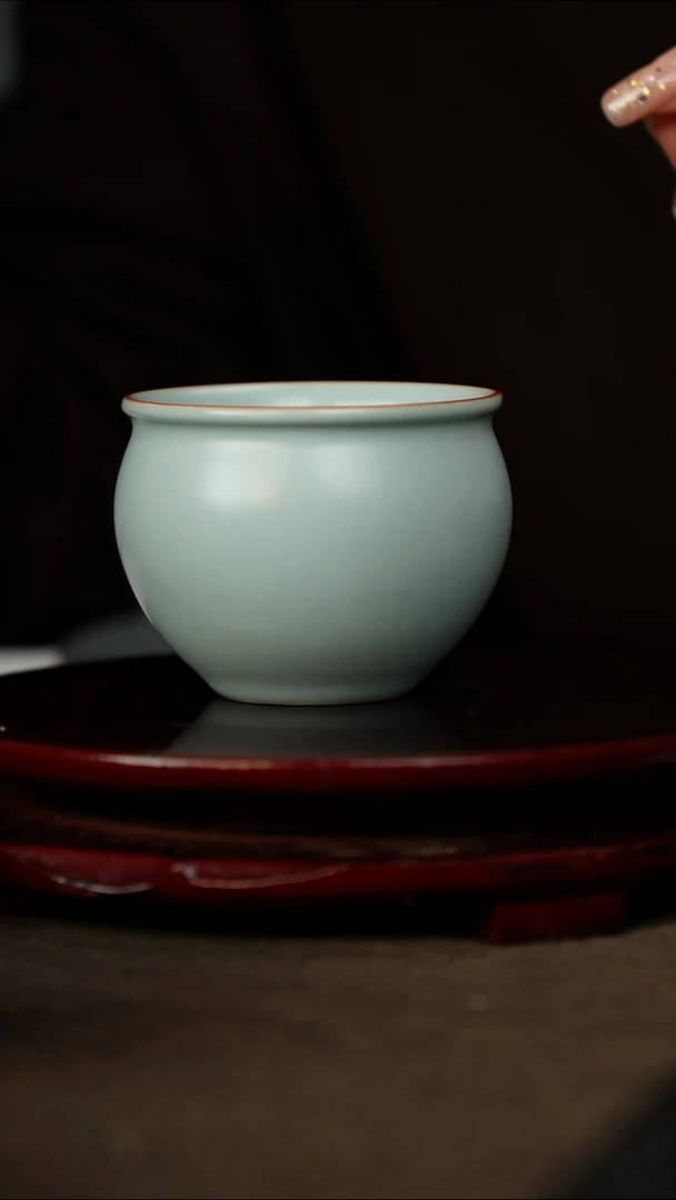 微微瑕 鸡缸杯 无底款