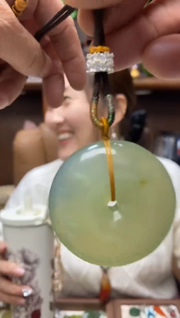 未镶嵌岫玉吊坠·