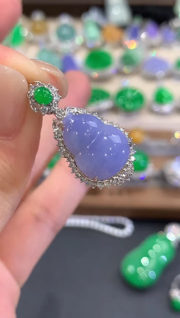 吊坠(不含链)18K金镶嵌翡翠w49紫货有色差