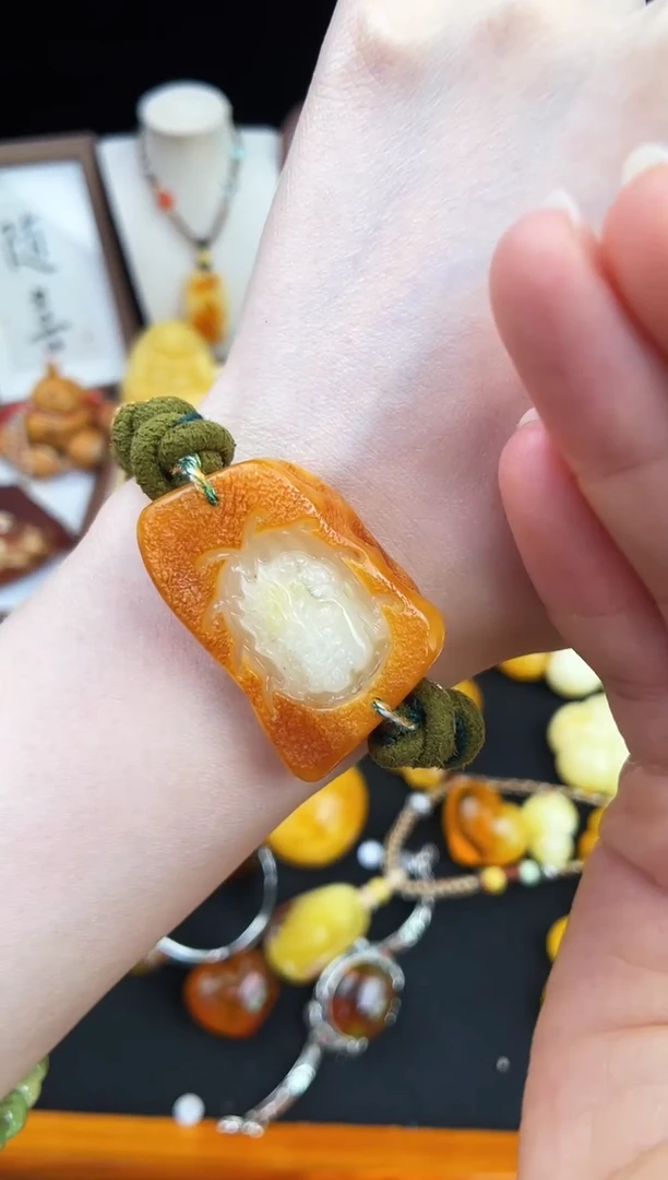 琥珀未镶嵌珠宝奇石柒月