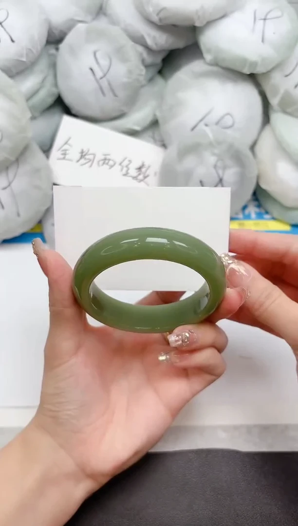 未镶嵌手镯石英质玉27-56.1