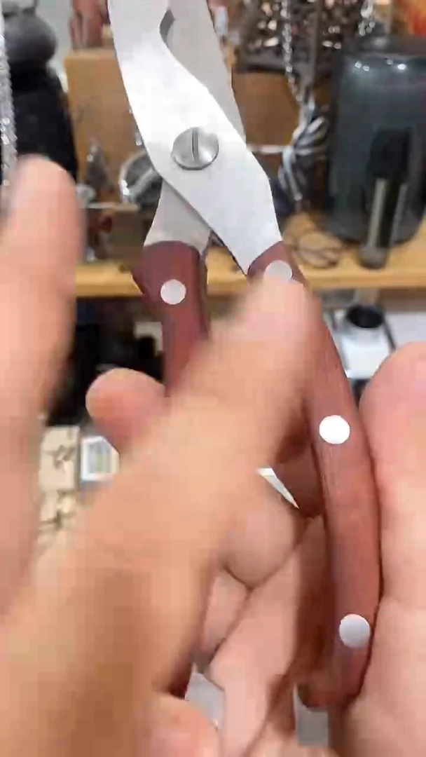 瓷片闪购商品  如图所示