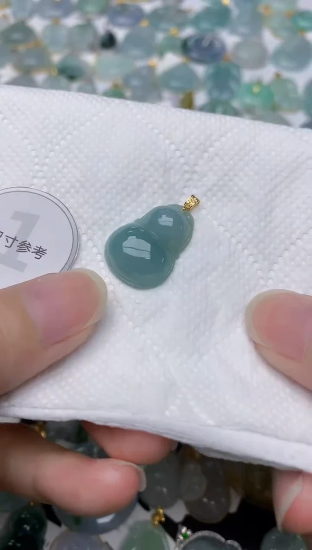 翡翠18K金镶嵌颈饰天然A货翡翠