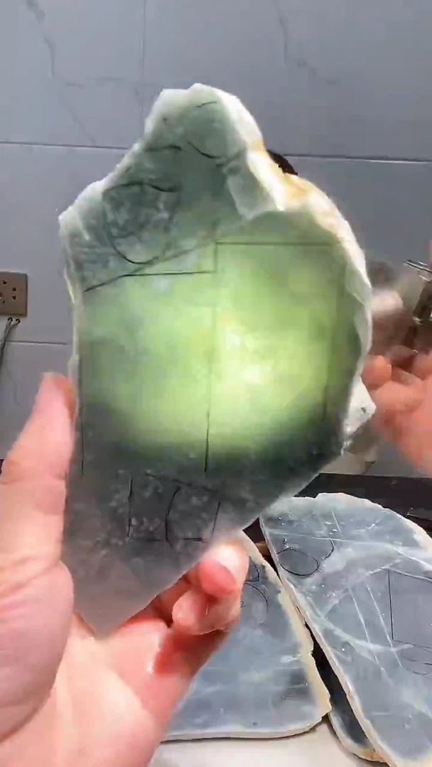 【闪购商品】翡翠挂件未镶嵌天然翡翠A货原料