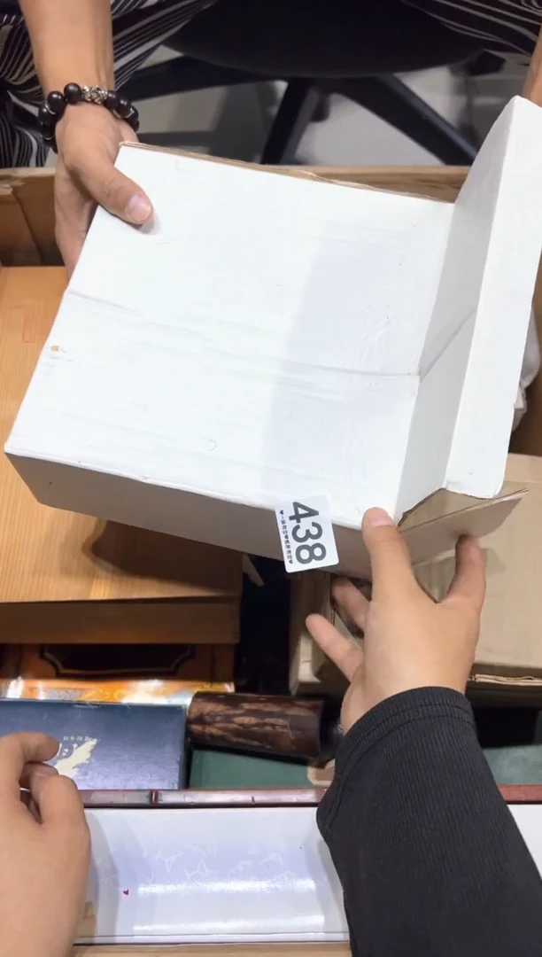 瓷片潦**狗438.。。。。