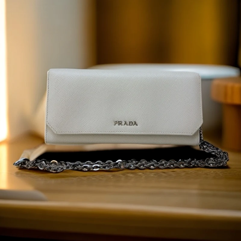 95新 Prada/普拉达  白色链条包  1444 5610