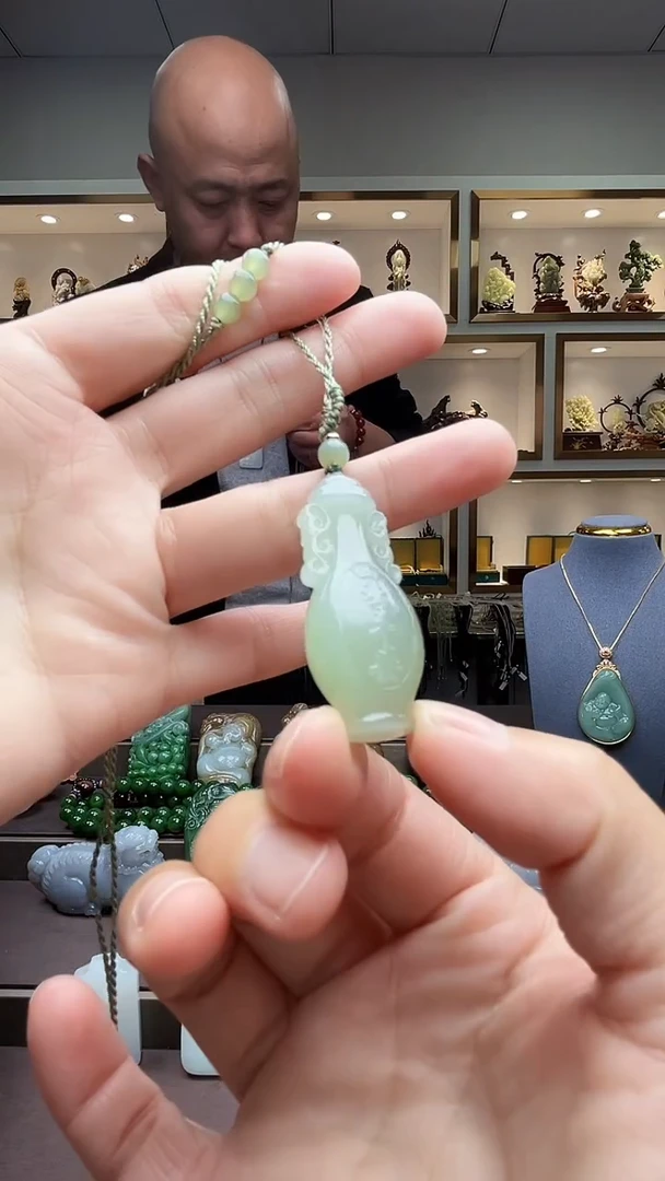 【闪购商品】和田玉颈饰未镶嵌苏