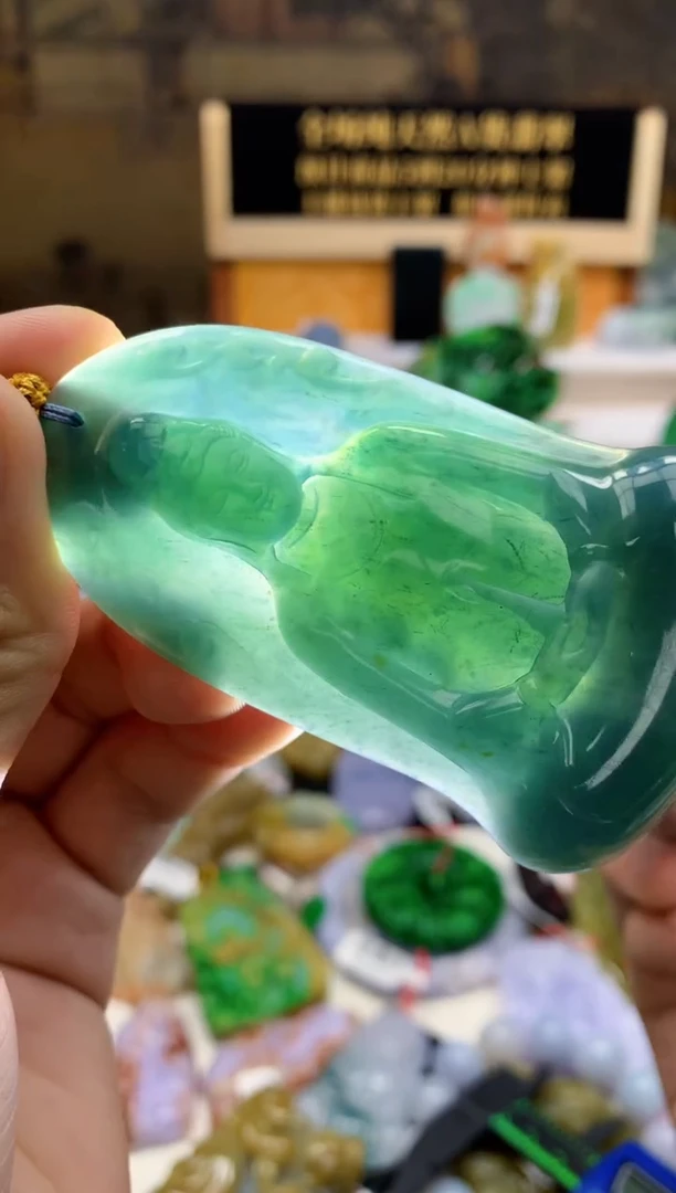 颈饰未镶嵌翡翠天然A货翡翠